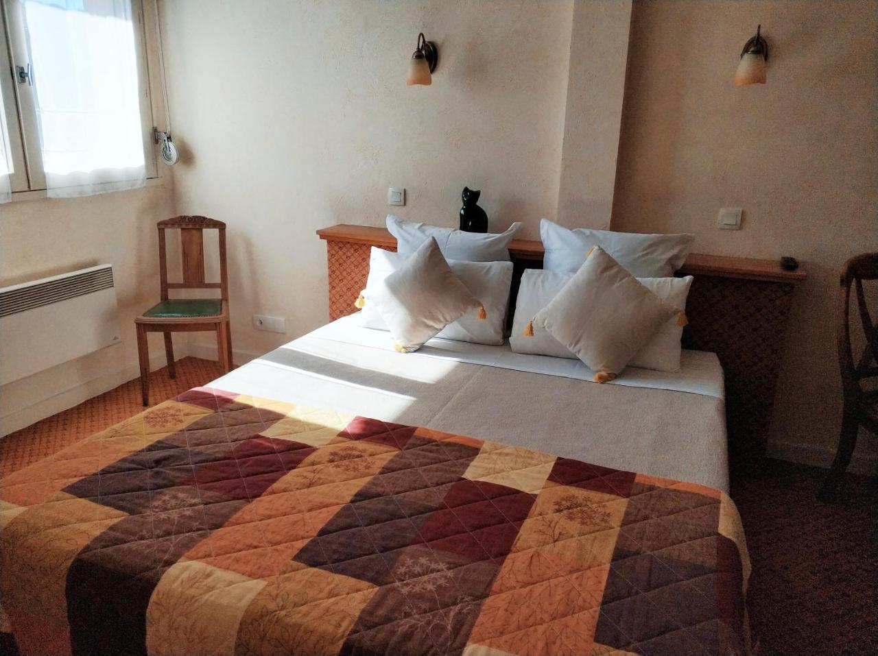 Logis Hotel Calisola Besancon - Soiree Etape Chalezeule Kültér fotó